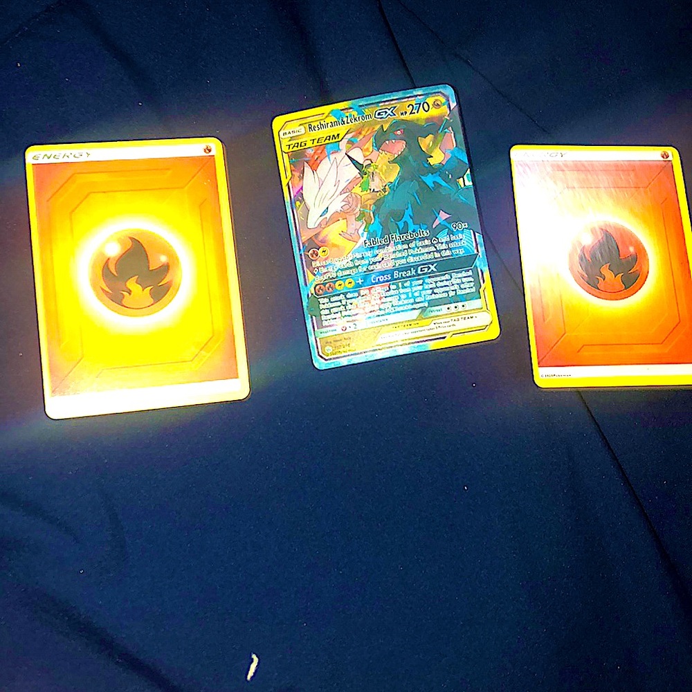FULL BUNDLE Tag team Reshiram & Zekrom GX + 2 FIRE